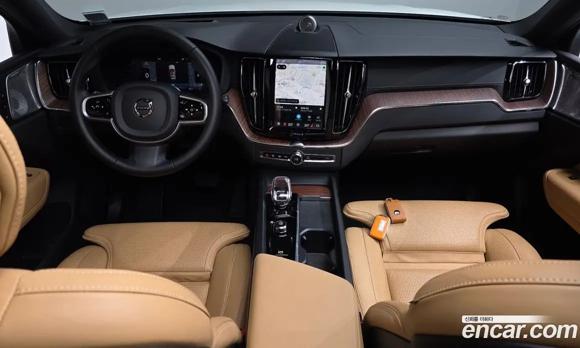 Volvo XC60 2025 2.0 автомат (гидро), фото 9