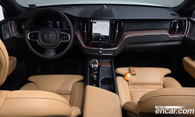 Volvo XC60 2025 2.0 автомат (гидро), миниатюра 9