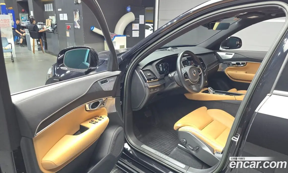 Volvo XC90 2022 2.0 автомат (гидро), фото 13