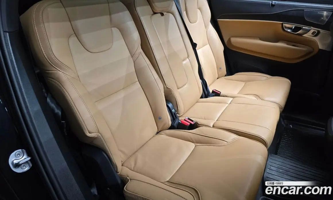 Volvo XC90 2022 2.0 автомат (гидро), фото 17