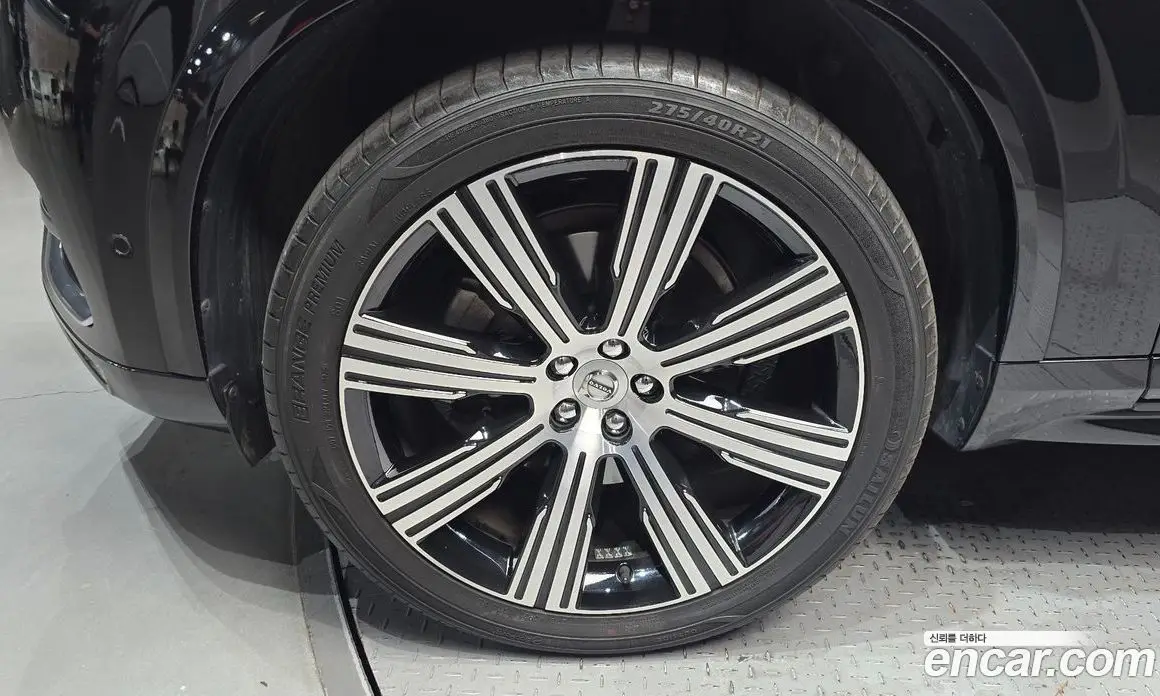 Volvo XC90 2022 2.0 автомат (гидро), фото 5
