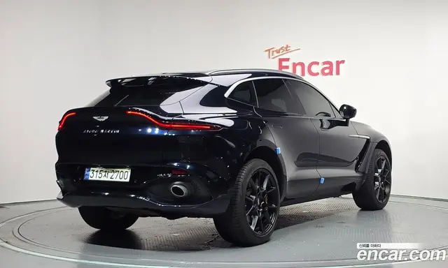 Aston Martin DBX 2023 4.0 автомат (гидро), миниатюра 2