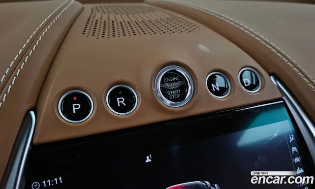 Aston Martin DBX 2023 4.0 автомат (гидро), миниатюра 12