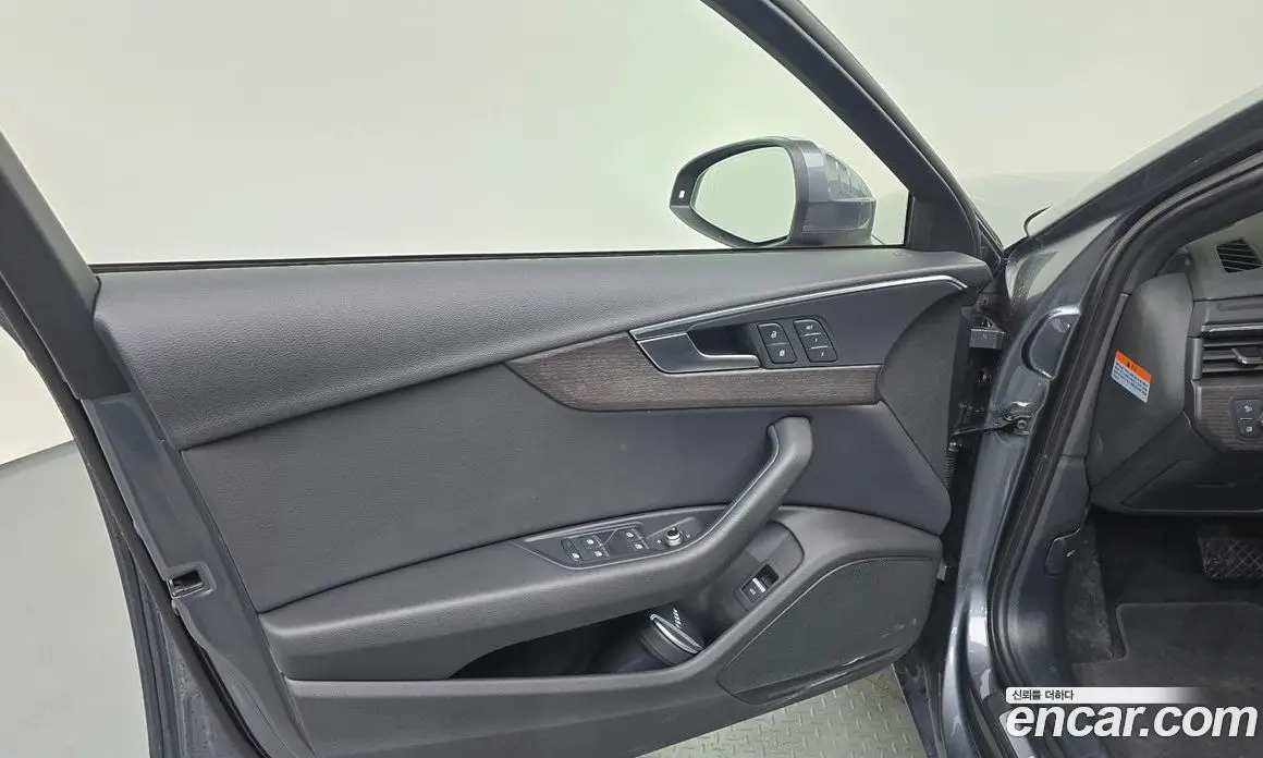 Audi A4 2019 2.0 автомат (гидро), фото 14 Audi A4 2019 2.0 автомат (гидро), фото 14