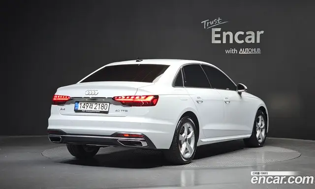 Audi A4 2022 2.0 автомат (гидро), миниатюра 2