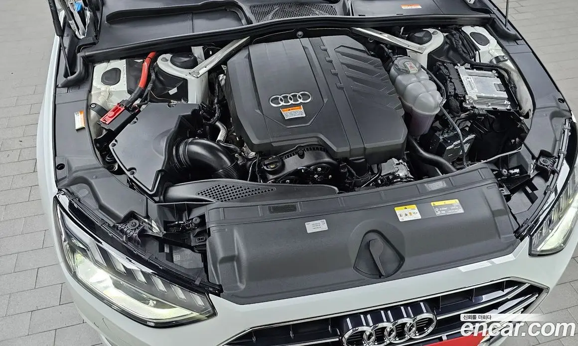 Audi A4 2022 2.0 автомат (гидро), фото 6