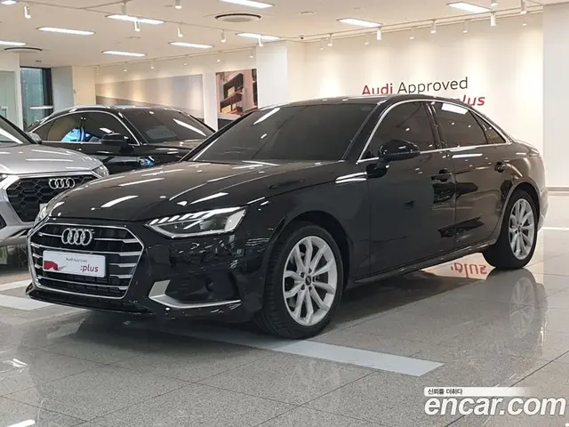 Audi A4, 2023, 43 км