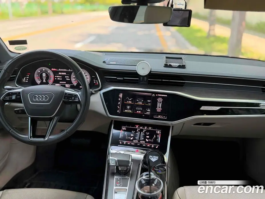 Audi A6 2020 3.0 автомат (гидро), фото 7
