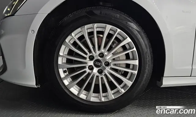 Audi A6 2021 2.0 автомат (гидро), миниатюра 5