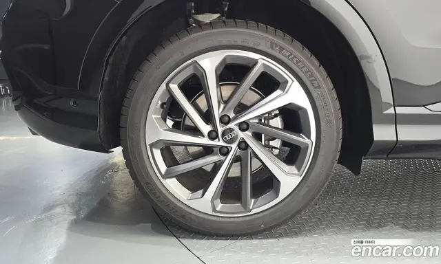 Audi Q5 2025 2.0 автомат (гидро), миниатюра 5 Audi Q5 2025 2.0 автомат (гидро), миниатюра 5