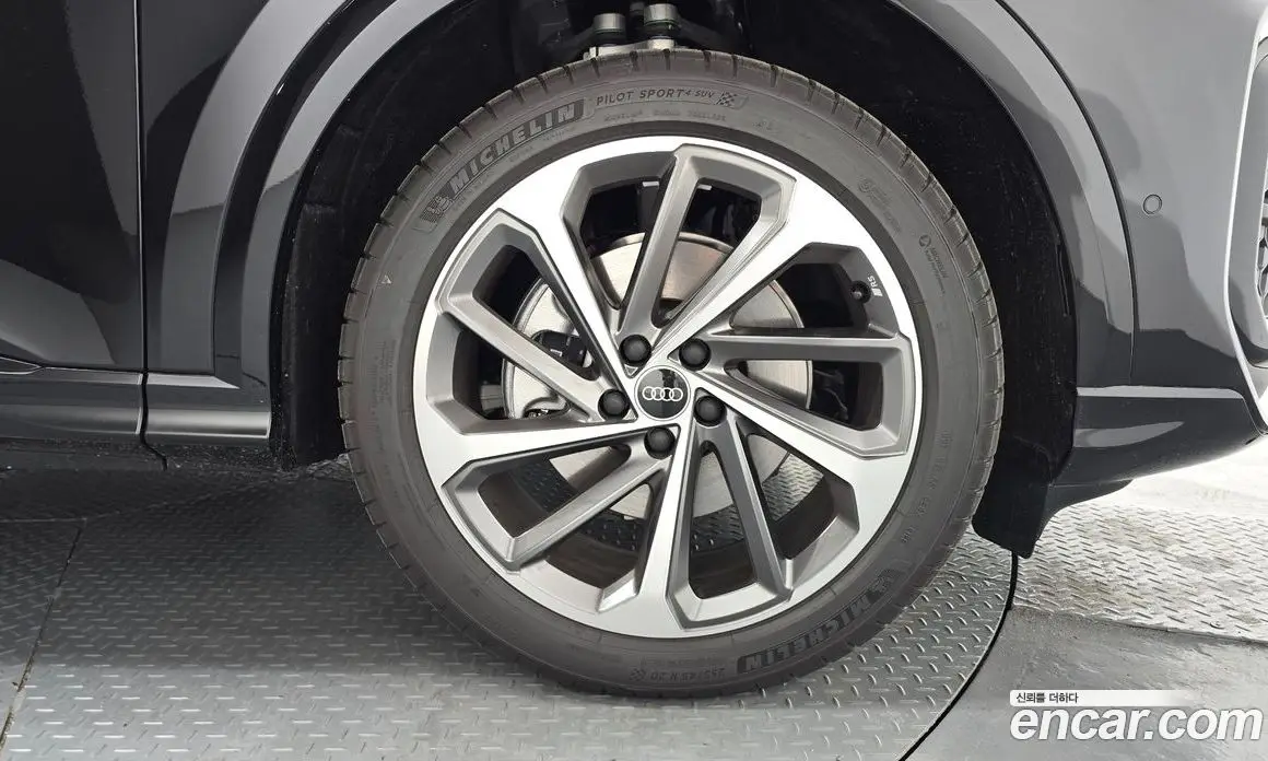 Audi Q5 2025 2.0 автомат (гидро), фото 7 Audi Q5 2025 2.0 автомат (гидро), фото 7