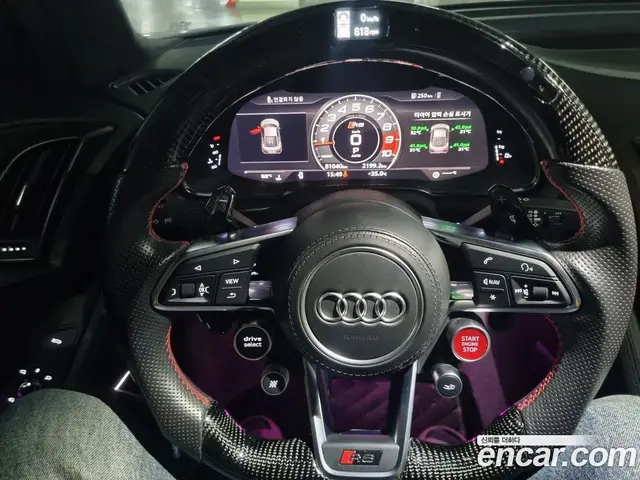 Audi R8 2017 5.2 автомат (гидро), миниатюра 9