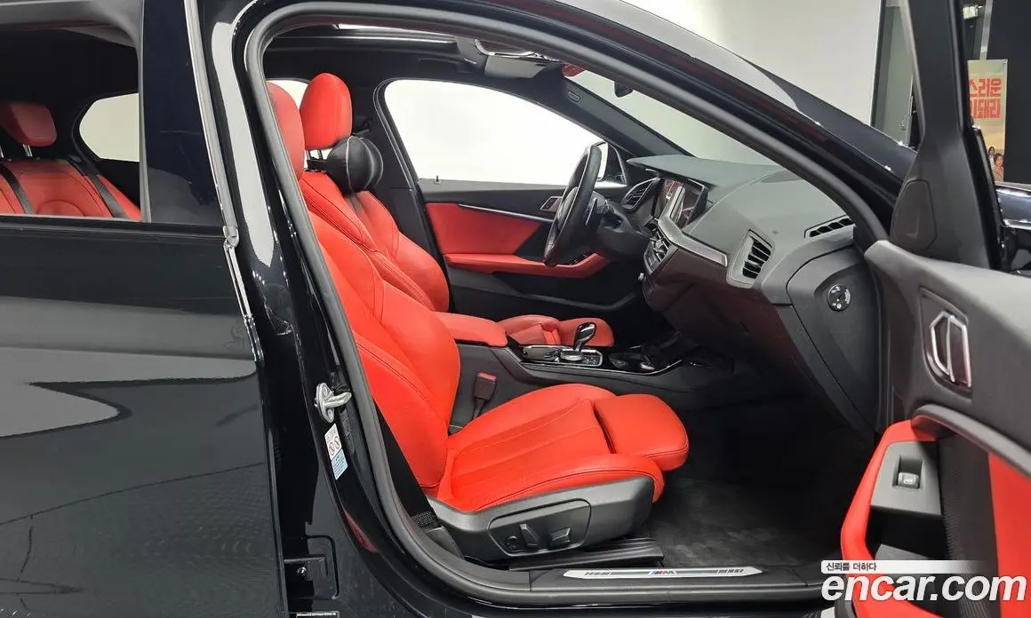 BMW 1 серия 2021 2.0 автомат (гидро), фото 15 BMW 1 серия 2021 2.0 автомат (гидро), фото 15