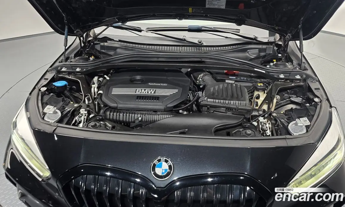 BMW 1 серия 2021 2.0 автомат (гидро), фото 5 BMW 1 серия 2021 2.0 автомат (гидро), фото 5