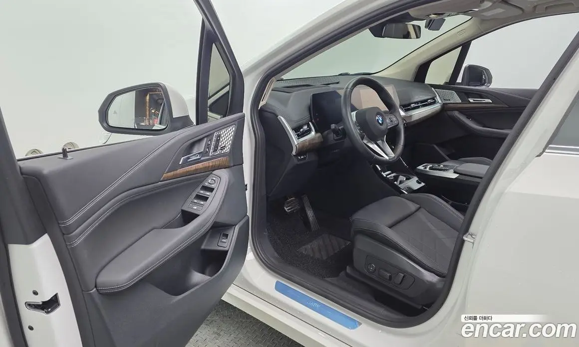 BMW 2 серия 2023 2.0 автомат (гидро), фото 13 BMW 2 серия 2023 2.0 автомат (гидро), фото 13