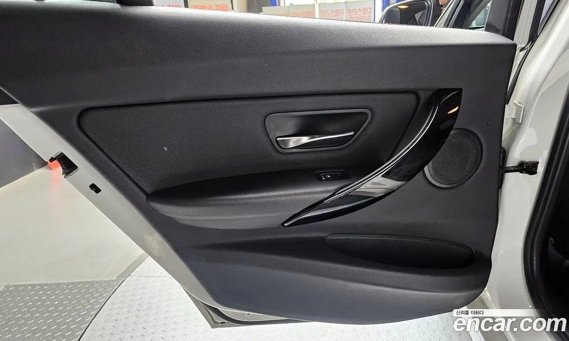 BMW 3 серия 2018 2.0 автомат (гидро), фото 15 BMW 3 серия 2018 2.0 автомат (гидро), фото 15