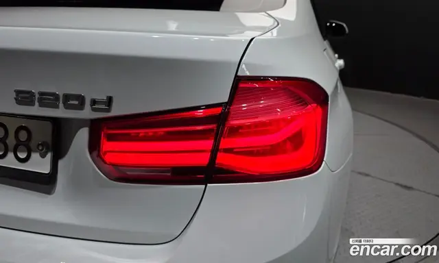 BMW 3 серия 2018 2.0 автомат (гидро), миниатюра 9 BMW 3 серия 2018 2.0 автомат (гидро), миниатюра 9