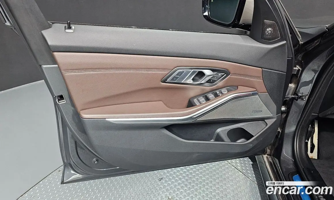 BMW 3 серия 2022 3.0 автомат (гидро), фото 14