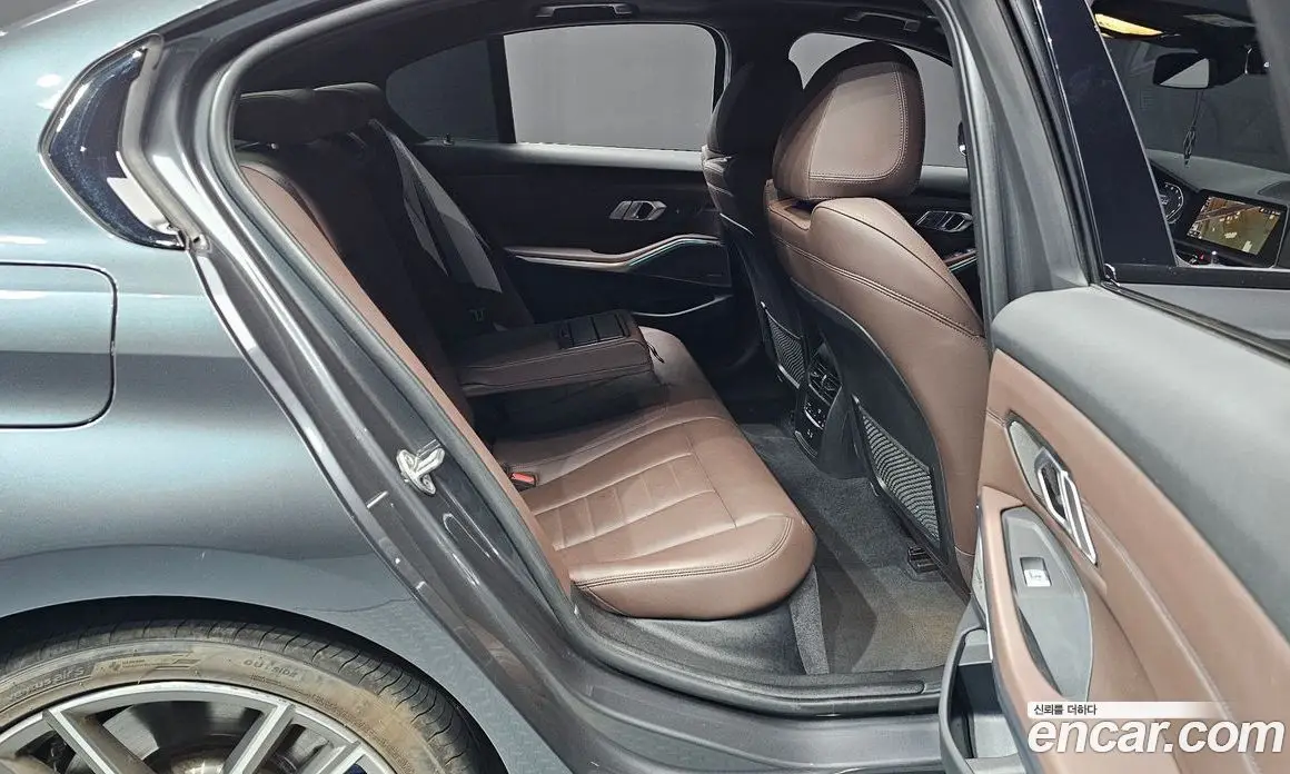 BMW 3 серия 2022 3.0 автомат (гидро), фото 17