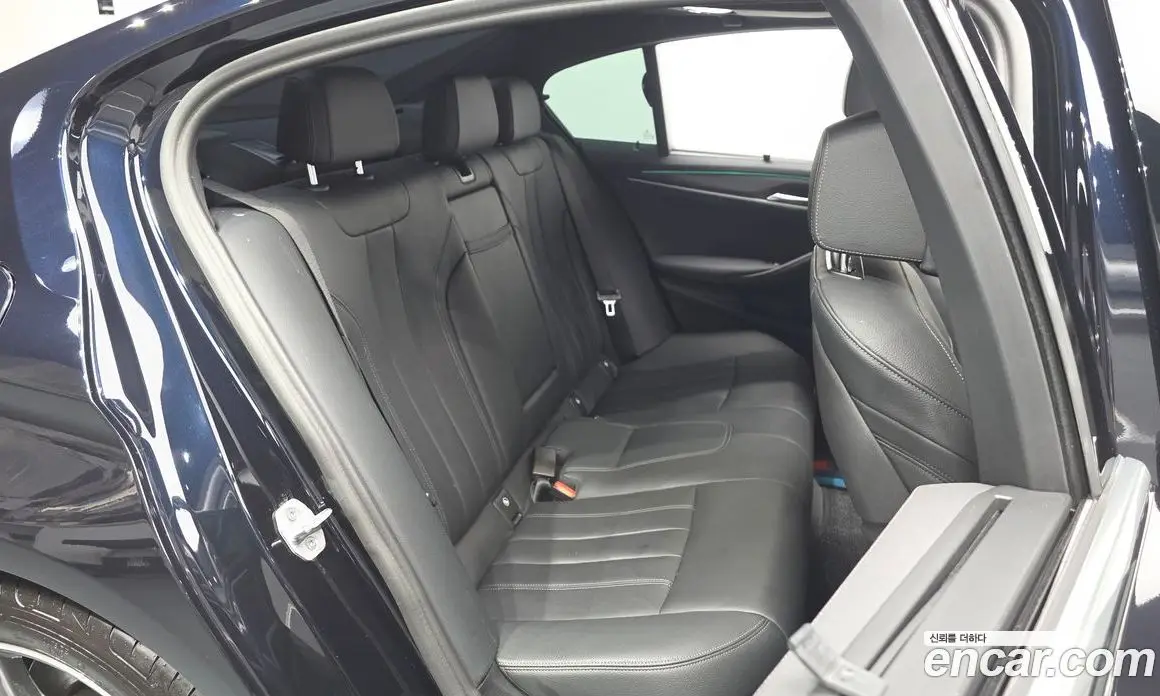 BMW 5 серия 2023 2.0 автомат (гидро), фото 17