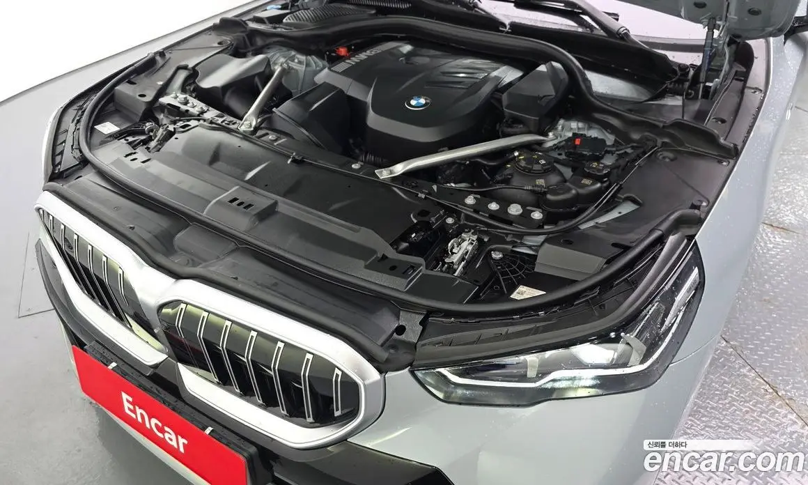 BMW 5 серия 2024 2.0 автомат (гидро), фото 6
