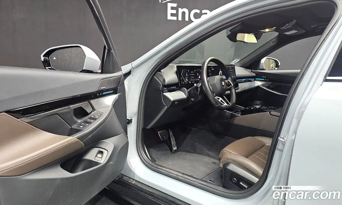 BMW 5 серия 2024 2.0 автомат (гидро), фото 13