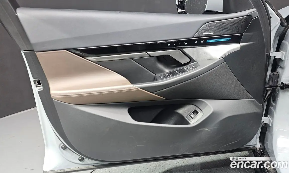 BMW 5 серия 2024 2.0 автомат (гидро), фото 14