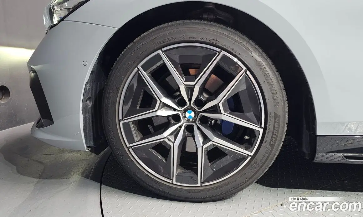BMW 5 серия 2024 2.0 автомат (гидро), фото 5
