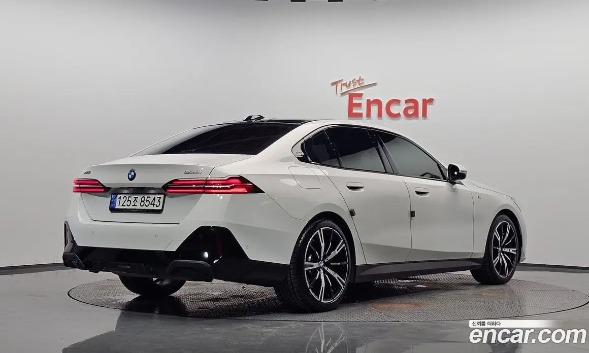 BMW 5 серия 2024 2.0 автомат (гидро), фото 1 BMW 5 серия 2024 2.0 автомат (гидро), фото 1