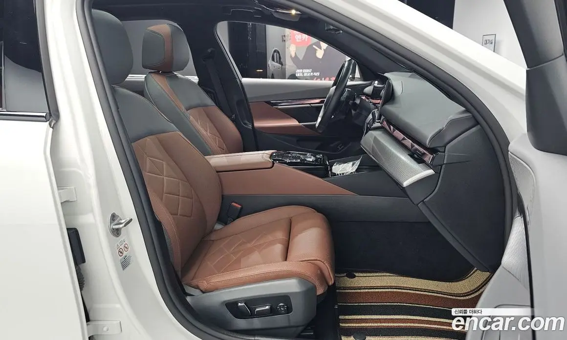 BMW 5 серия 2024 2.0 автомат (гидро), фото 15 BMW 5 серия 2024 2.0 автомат (гидро), фото 15