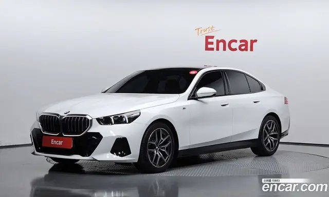 BMW 5 серия, 2025, 11 979 км