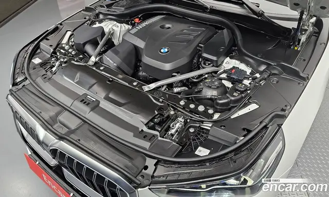 BMW 5 серия 2025 2.0 автомат (гидро), миниатюра 6