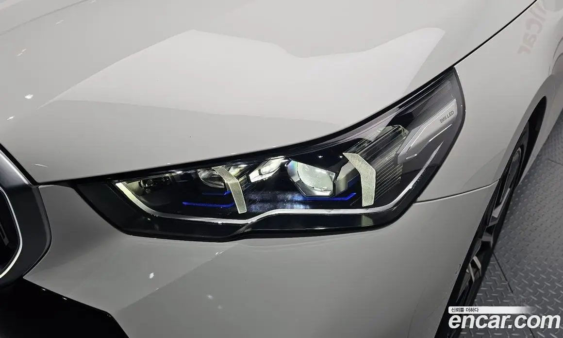 BMW 5 серия 2025 2.0 автомат (гидро), фото 8
