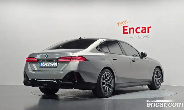 BMW 5 серия, 2025, 2 730 км