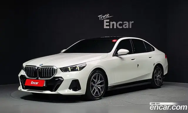 BMW 5 серия, 2025, 11 735 км
