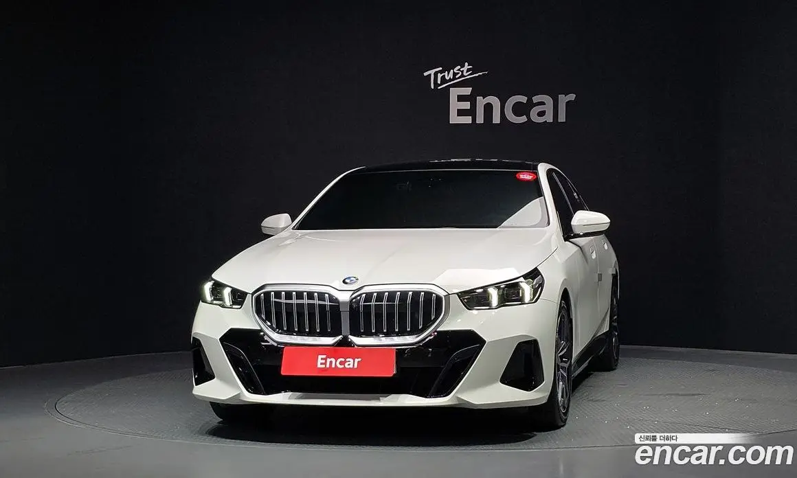 BMW 5 серия 2025 2.0 автомат (гидро), фото 3 BMW 5 серия 2025 2.0 автомат (гидро), фото 3