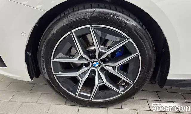 BMW 5 серия 2025 2.0 автомат (гидро), миниатюра 5 BMW 5 серия 2025 2.0 автомат (гидро), миниатюра 5