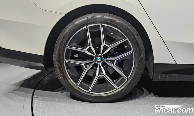 BMW 5 серия 2025 2.0 автомат (гидро), миниатюра 5 BMW 5 серия 2025 2.0 автомат (гидро), миниатюра 5