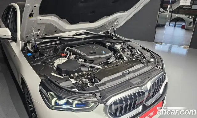 BMW 5 серия 2025 2.0 автомат (гидро), миниатюра 6 BMW 5 серия 2025 2.0 автомат (гидро), миниатюра 6