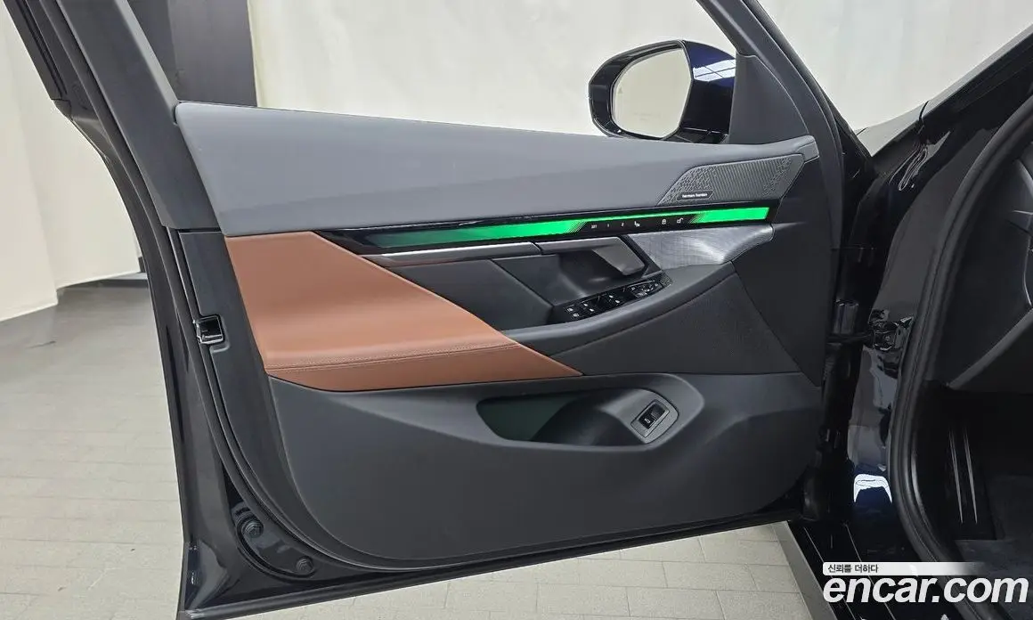 BMW 5 серия 2025 2.0 автомат (гидро), фото 13