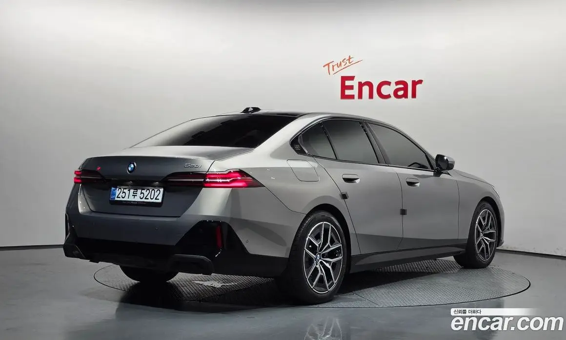 BMW 5 серия 2025 2.0 автомат (гидро), фото 1 BMW 5 серия 2025 2.0 автомат (гидро), фото 1