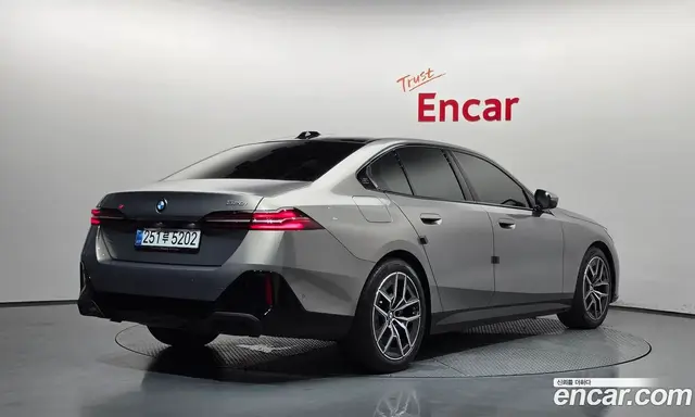 BMW 5 серия, 2025, 11 439 км