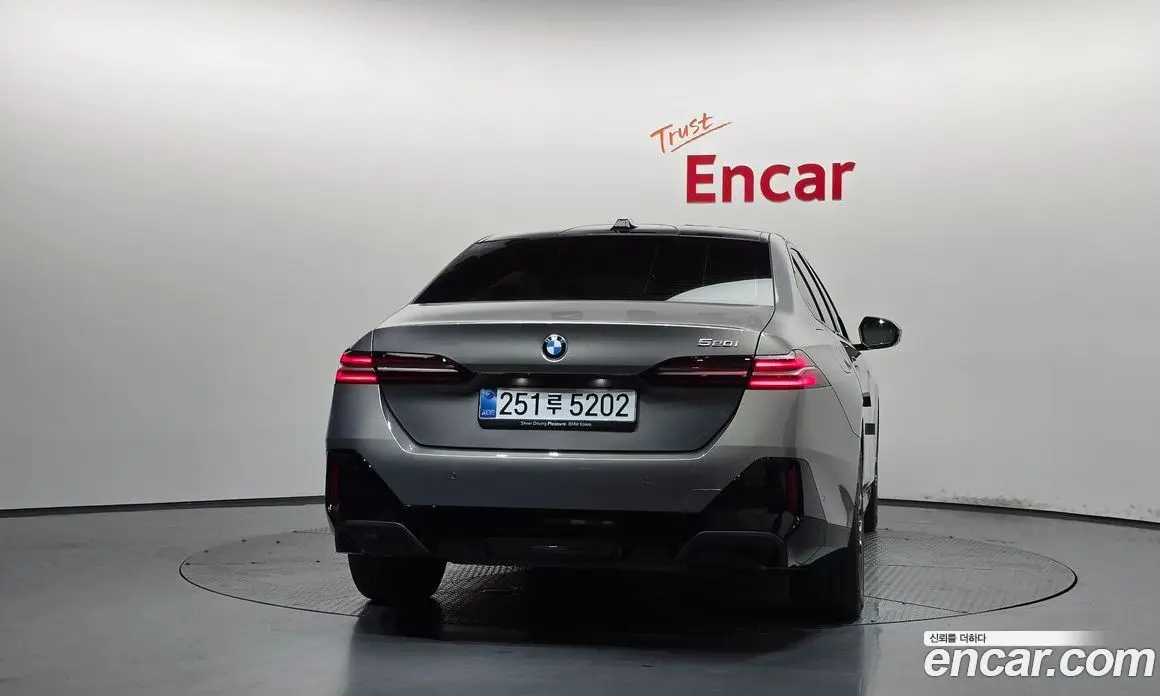 BMW 5 серия 2025 2.0 автомат (гидро), фото 3 BMW 5 серия 2025 2.0 автомат (гидро), фото 3