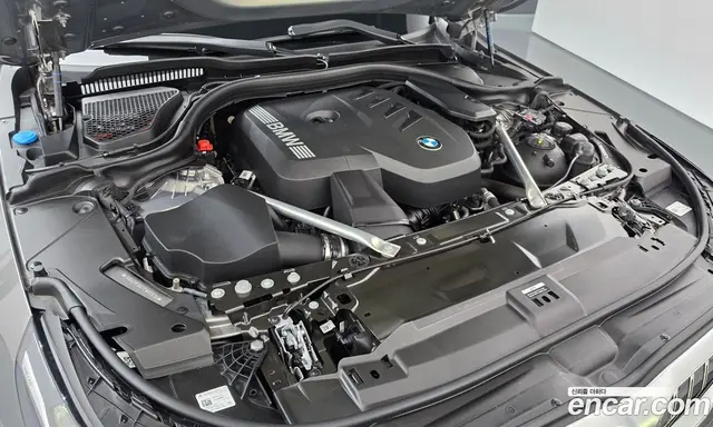 BMW 5 серия 2025 2.0 автомат (гидро), миниатюра 5 BMW 5 серия 2025 2.0 автомат (гидро), миниатюра 5