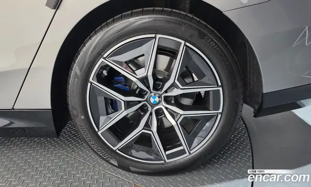 BMW 5 серия 2025 2.0 автомат (гидро), миниатюра 6 BMW 5 серия 2025 2.0 автомат (гидро), миниатюра 6