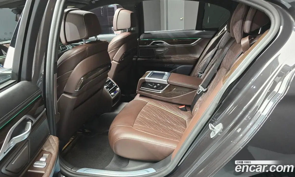 BMW 7 серия 2020 3.0 автомат (гидро), фото 17