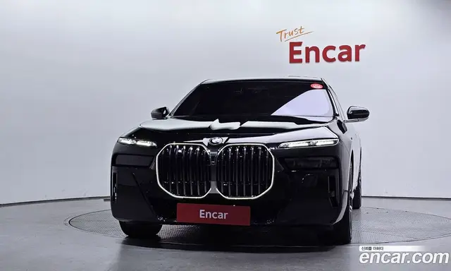BMW 7 серия 2025 3.0 автомат (гидро), миниатюра 3