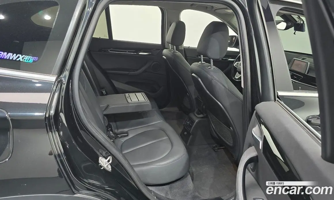 BMW X1 2018 2.0 автомат (гидро), фото 17