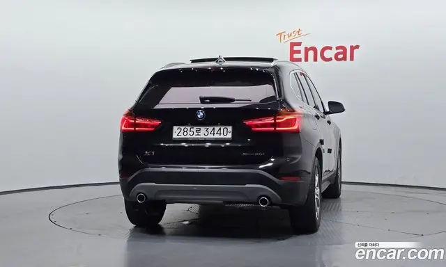 BMW X1 2018 2.0 автомат (гидро), миниатюра 4