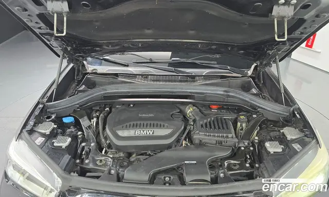 BMW X1 2018 2.0 автомат (гидро), миниатюра 6